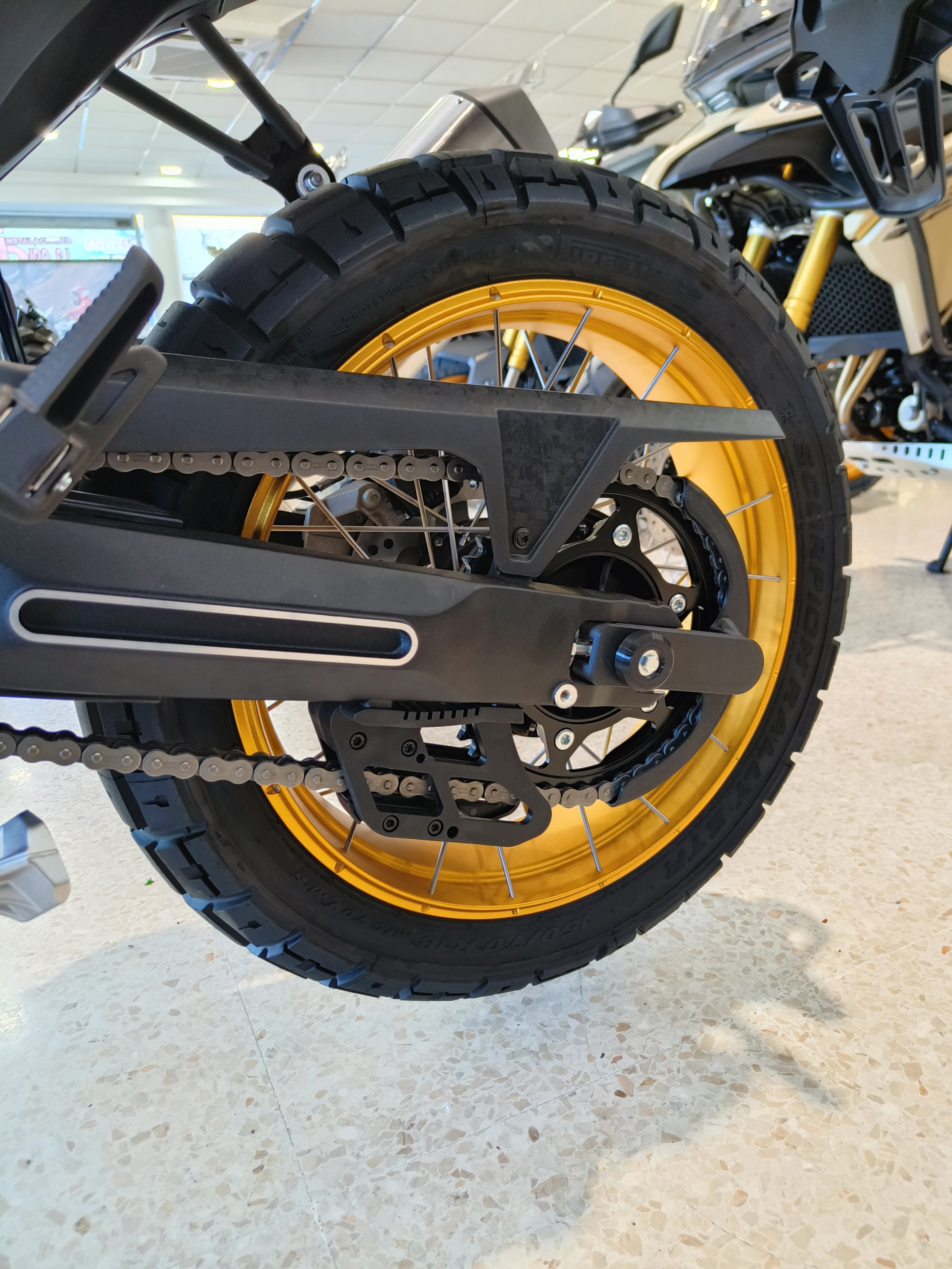 Cubre Cadenas Voge 800 Rally
