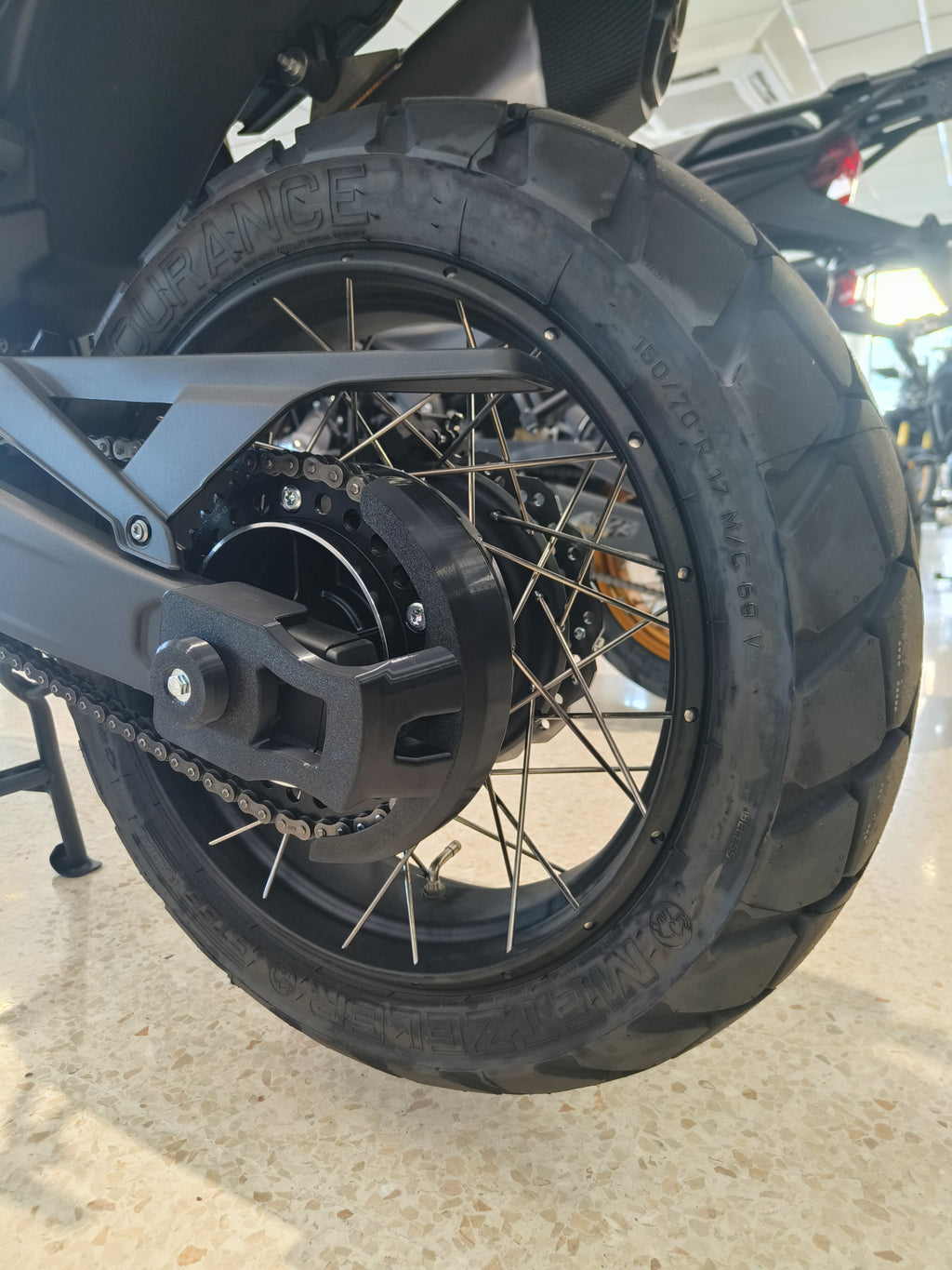 Cubre Cadenas Voge 625 DSX