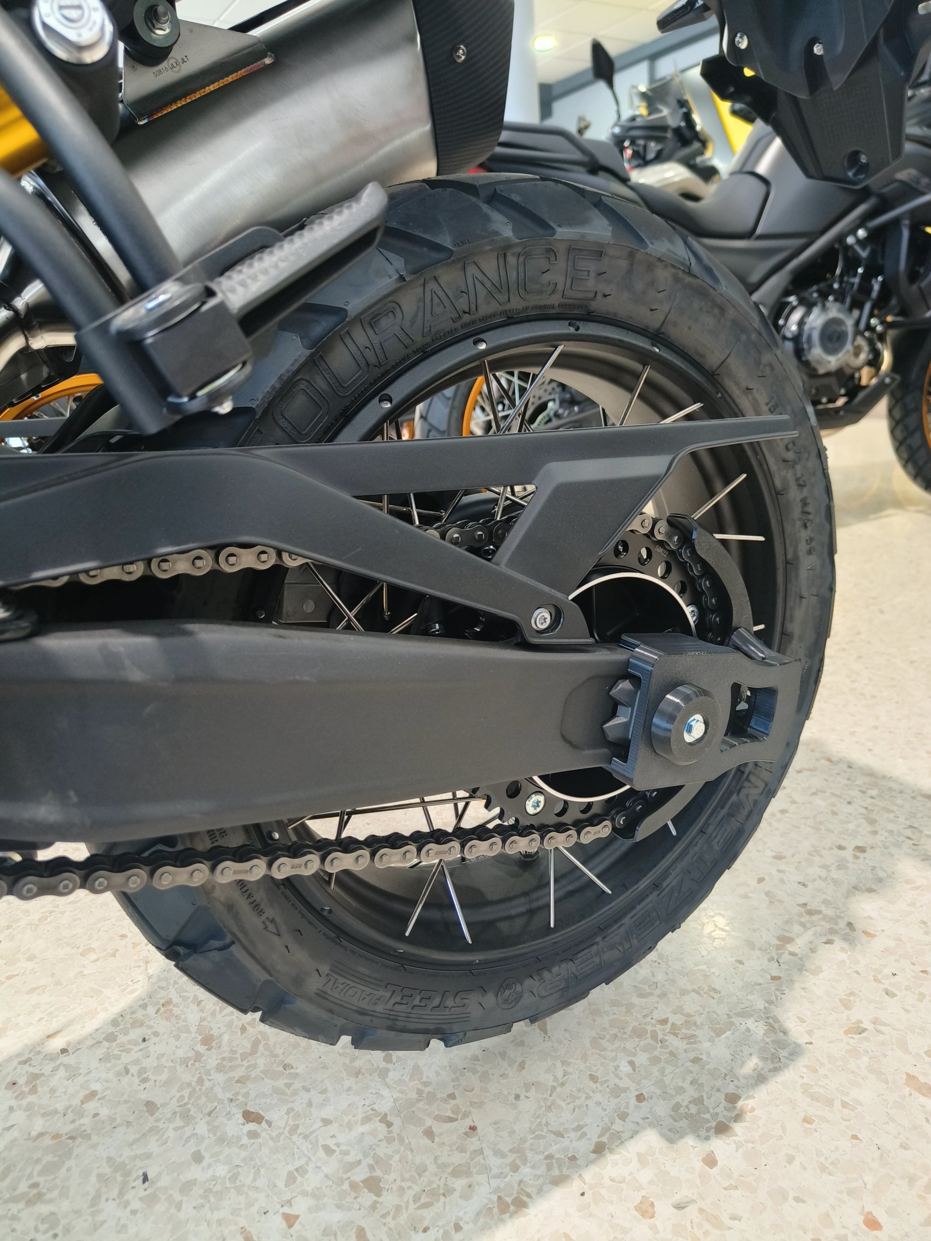 Cubre Cadenas Voge 625 DSX
