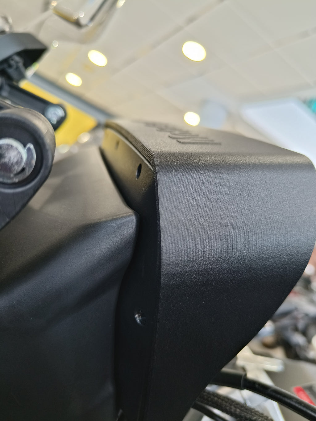 Visera Solar para Cuadro de Mandos Voge 525 DSX