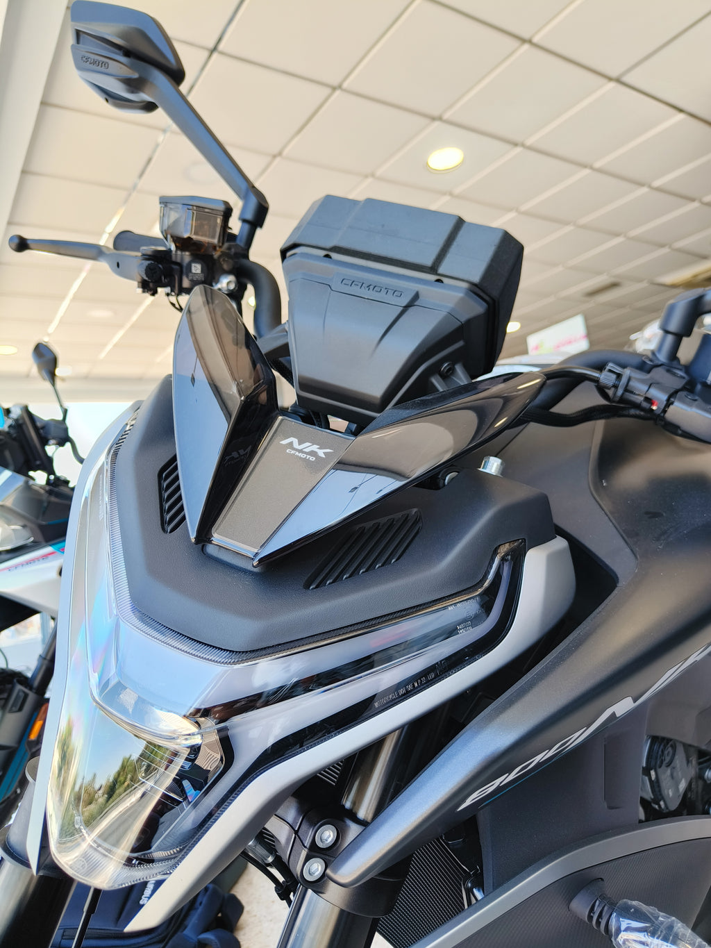 Visera Solar CF Moto 800 NK