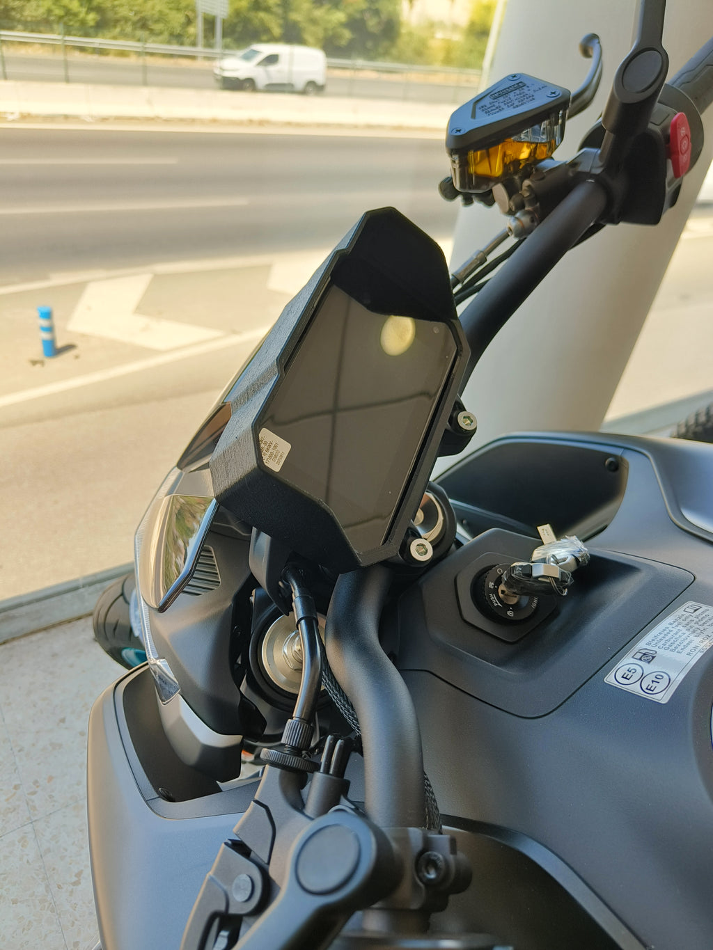 Visera Solar CF Moto 800 NK