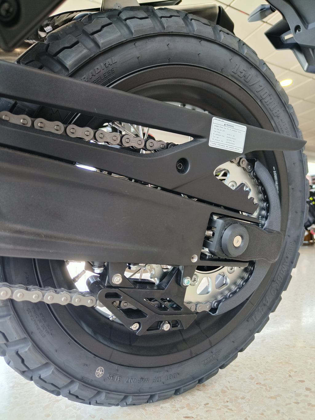 Cubre Cadenas CF Moto 800 MTx