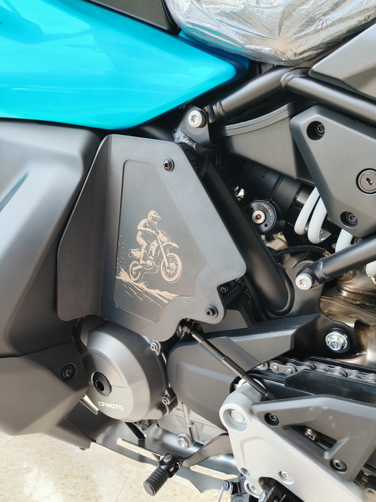 Escudo térmico CF Moto 800 MTx